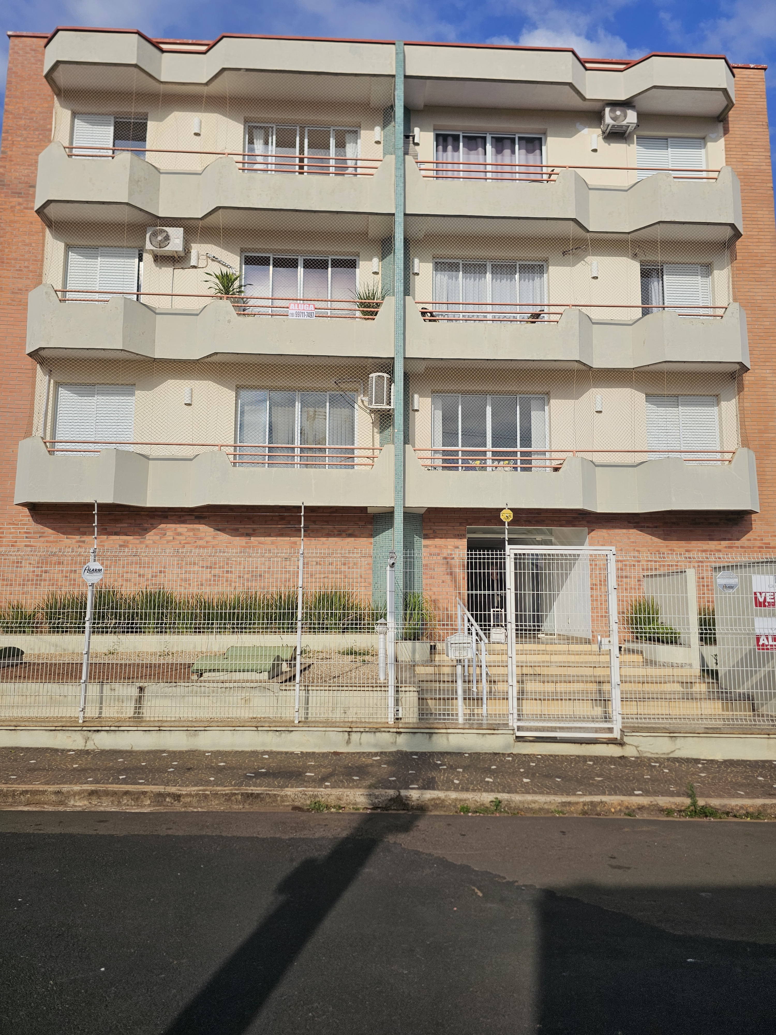 Imovel disponivel em Leme Corretores